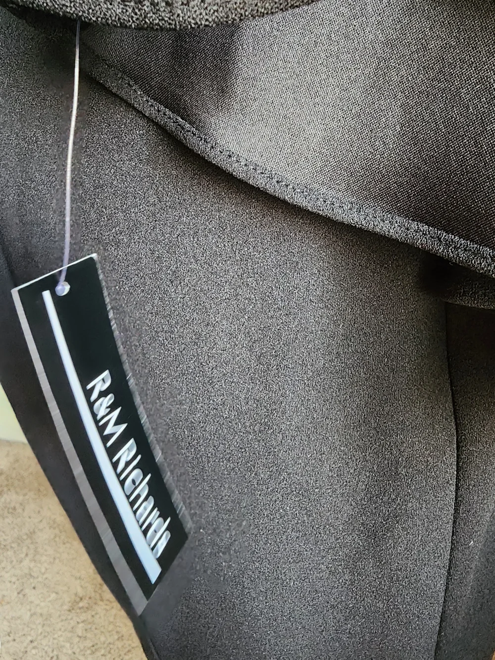 R&M Richards square neckline